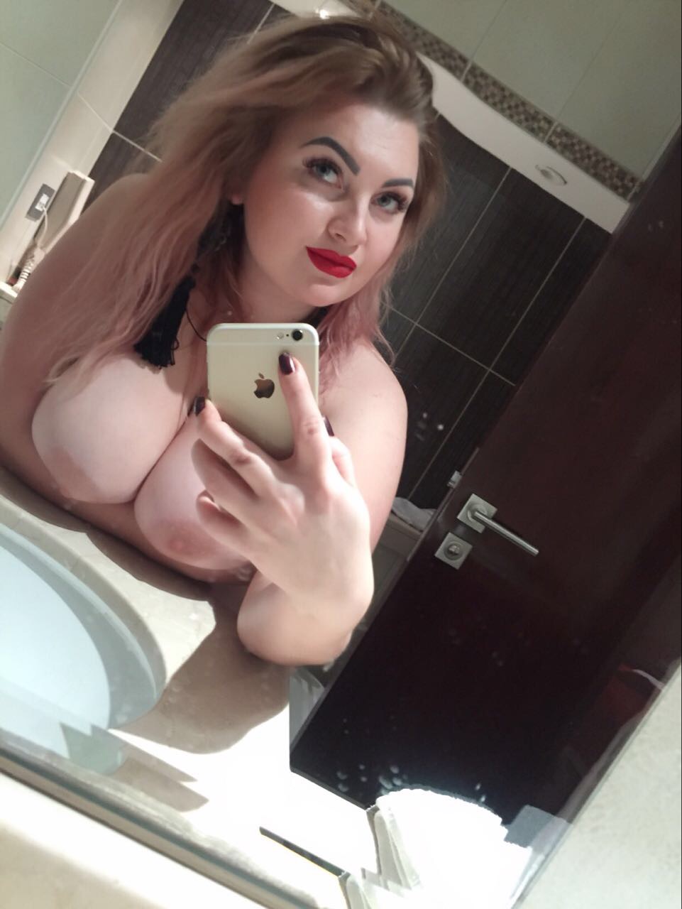 Lüks escort Alice Oluwakemi Bornova Escort